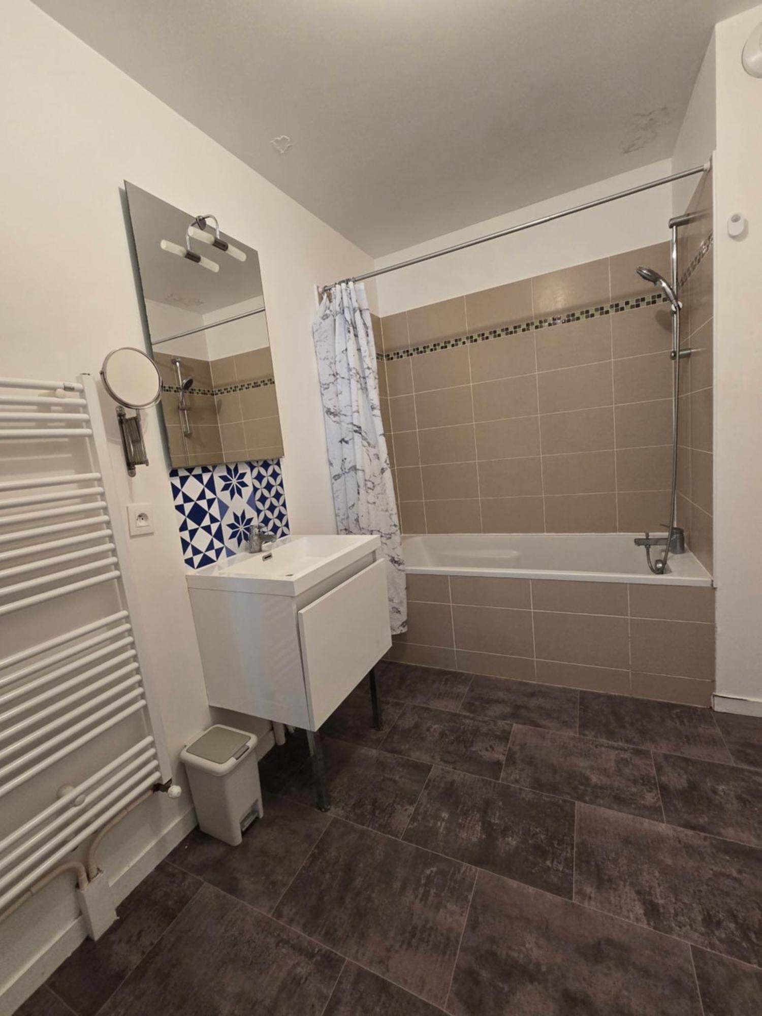 אורליאן Appartement Rez De Chaussee Avec Parking Prive מראה חיצוני תמונה